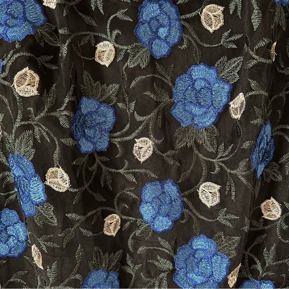 Calvin Klein Blue Ruffled Tiered Fit Bell Sleeve Formal, Cocktail Feminine Dress - Picture 4 of 14